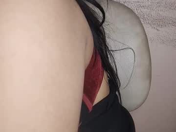 Изображение секс-шоу модели priyu_ Изображение секс-шоу модели priyu_