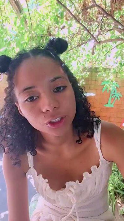 NickiFrenchy's sex show image