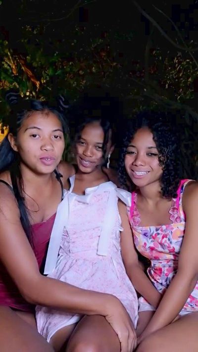 Sexshow-Bild von NickiFrenchy Sexshow-Bild von NickiFrenchy