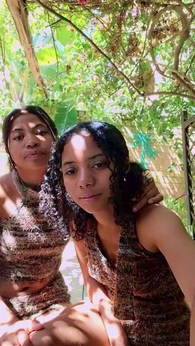 NickiFrenchy's sex show image