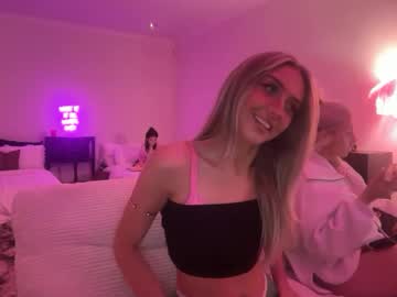 Изображение секс-шоу модели chloeros3e Изображение секс-шоу модели chloeros3e