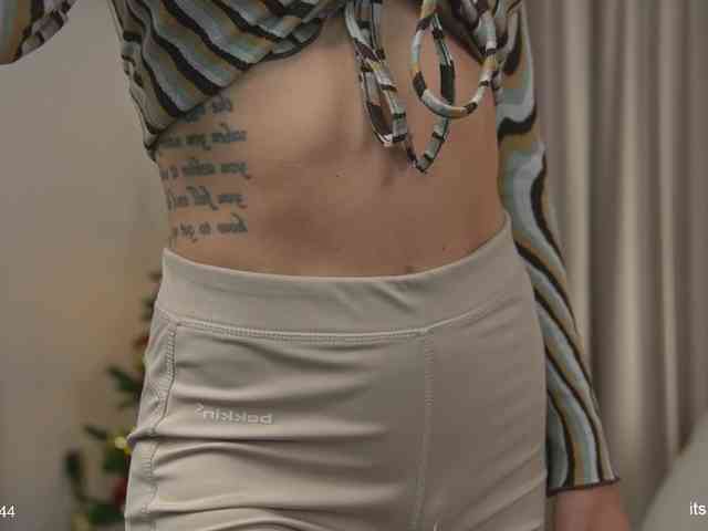 alyonaqueen's sex show image