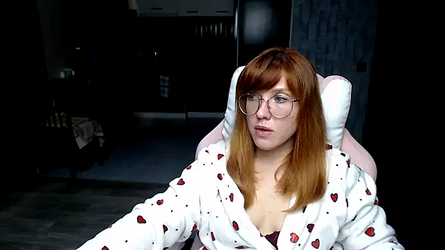 Изображение секс-шоу модели Reginasmilee Изображение секс-шоу модели Reginasmilee