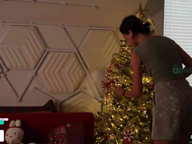 Taanni's sex show image