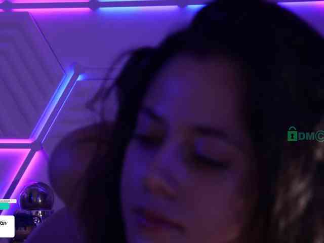 Taanni's sex show image