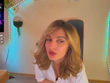 Изображение секс-шоу модели monikate_