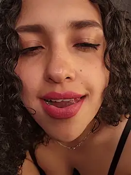 Lucy_Marin's sex show image