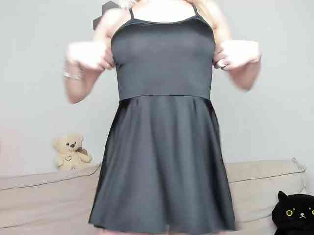 daeneryy's sex show image