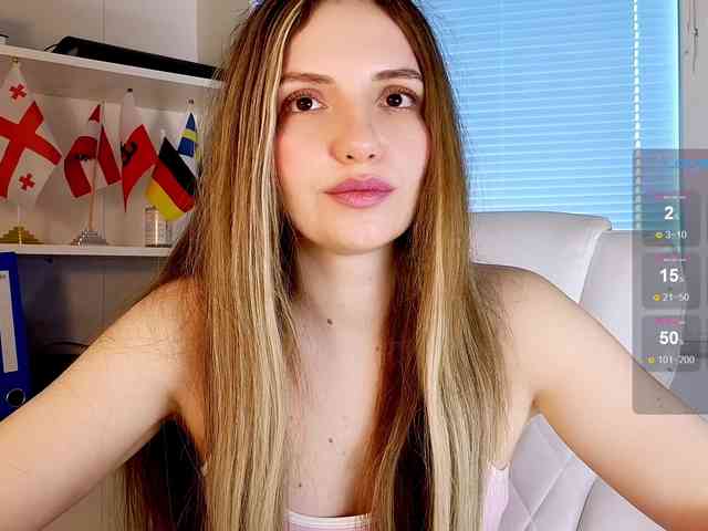 marykiskis's sex show image