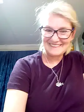 irinamaux's sex show image