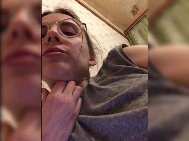 TeaseWithTaste's sex show image