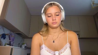 RubyeStrande's sex show image