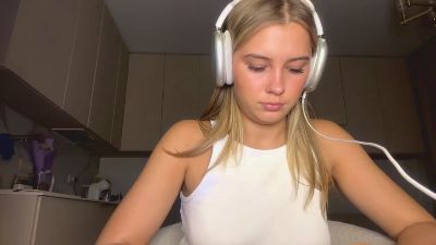 RubyeStrande's sex show image