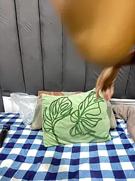 SexyPetitex25's sex show image