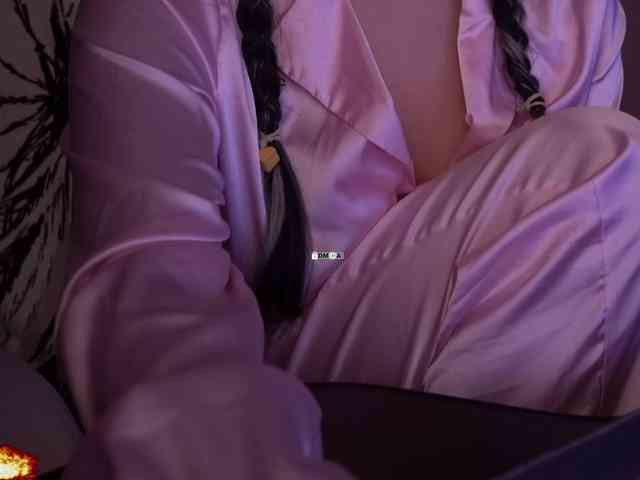 your-red-wine's sex show image