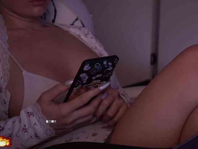 your-red-wine's sex show image