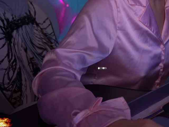 your-red-wine's sex show image