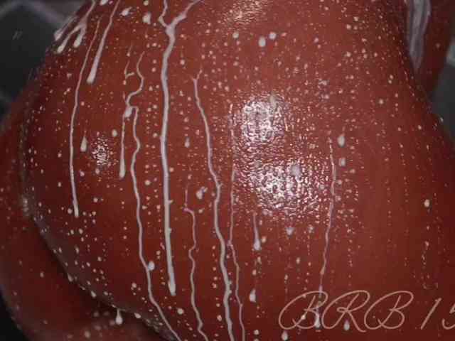 Linda-3's sex show image