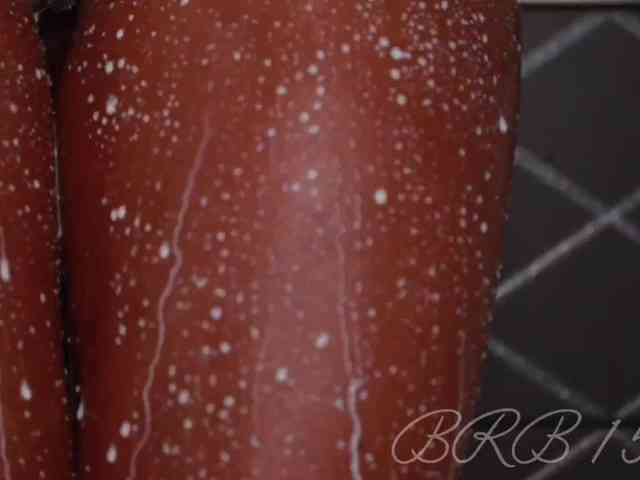 Linda-3's sex show image