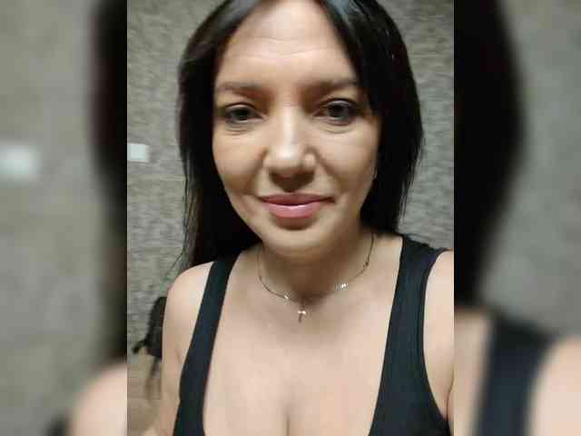 Lalili's sex show image