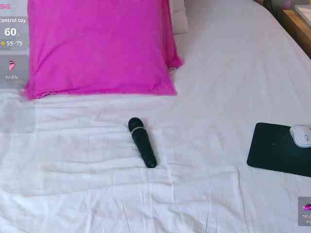 ExoticGiselle's sex show image