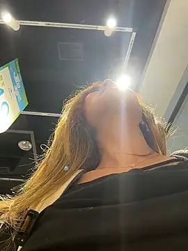 okgirl_23's sex show image