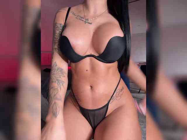 Изображение секс-шоу модели VikiKiss Изображение секс-шоу модели VikiKiss