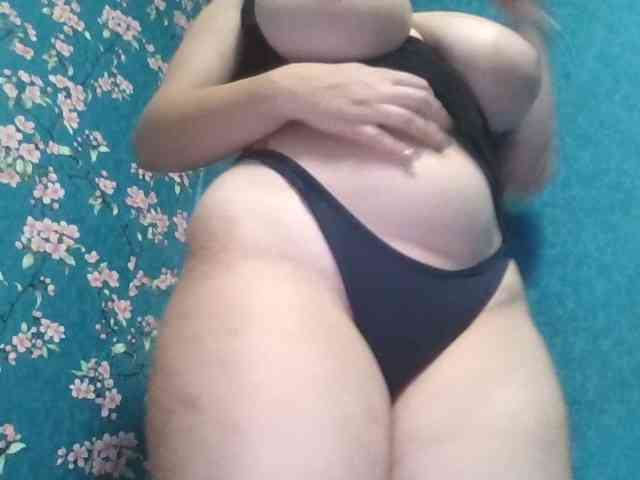 NansyyLiana's sex show image