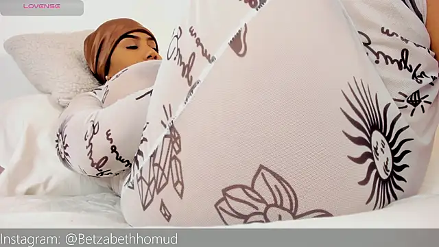 Изображение секс-шоу модели BetzabethHomud0