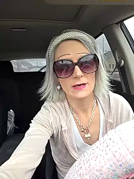 BeautifulMeFire23's sex show image