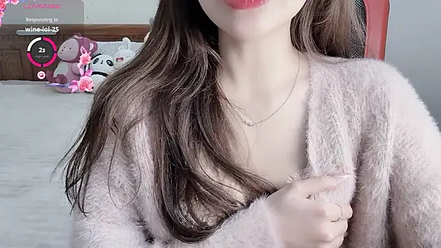 Nabbi_Trinh's sex show image