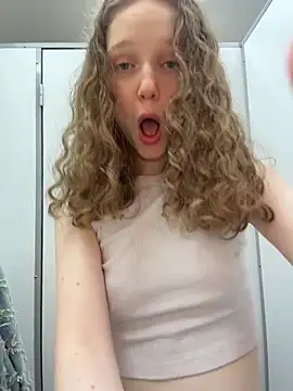 outside_rosy's sex show image