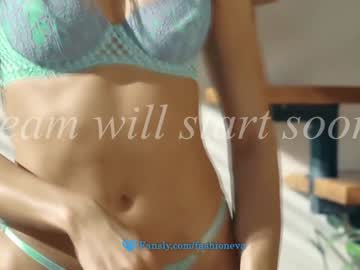 eva_fashionista's sex show image