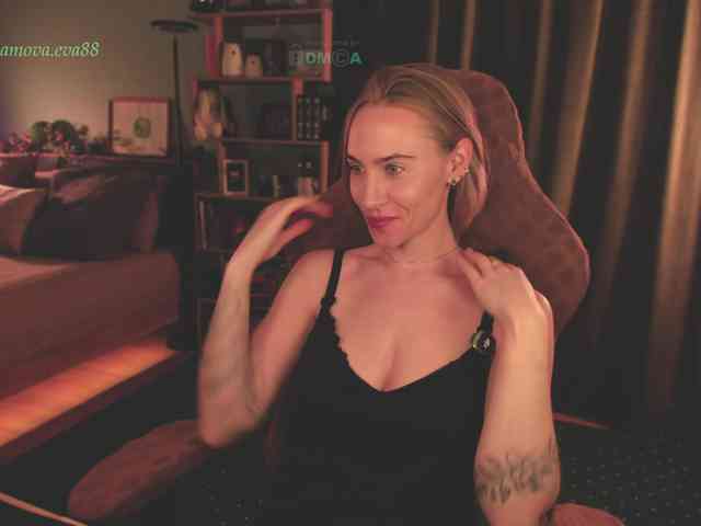 Sexshow-Bild von eva-adamova Sexshow-Bild von eva-adamova
