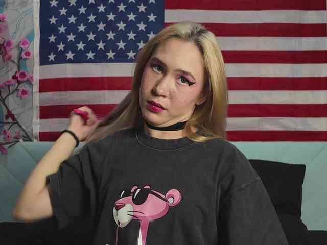 Изображение секс-шоу модели PussyRose