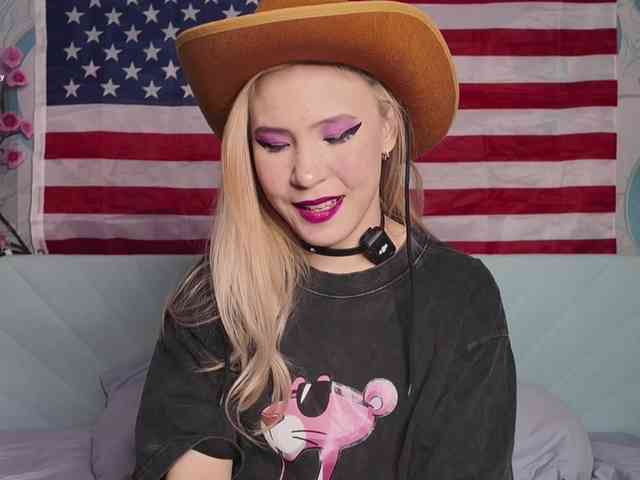 Изображение секс-шоу модели PussyRose