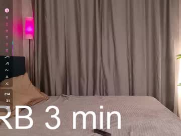 pinky_p1e69's sex show image