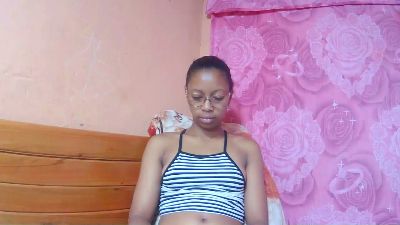 Изображение секс-шоу модели Skingyrle