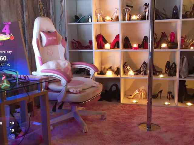 Изображение секс-шоу модели BaditaLuna Изображение секс-шоу модели BaditaLuna