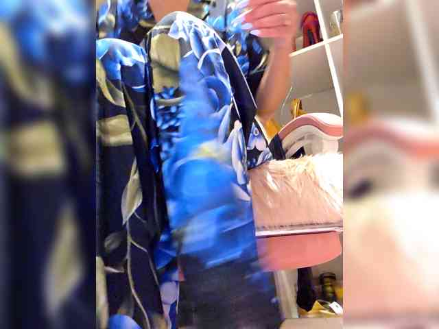 BaditaLuna's sex show image