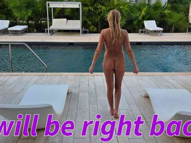BaditaLuna's sex show image