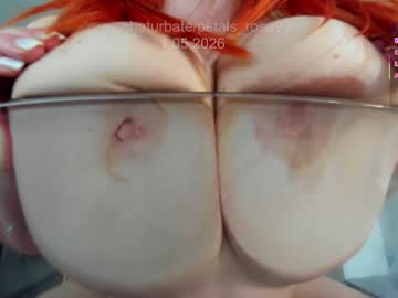 petals_rose99's sex show image
