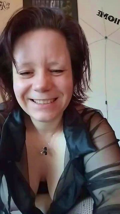 sweetkisskate's sex show image