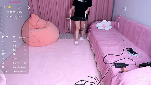 Momo_Ayase_'s sex show image Momo_Ayase_'s sex show image