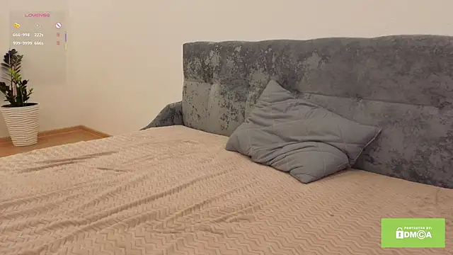 vanessa_one_'s sex show image