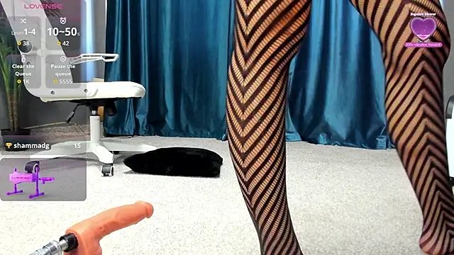 LaurynCopper's sex show image LaurynCopper's sex show image