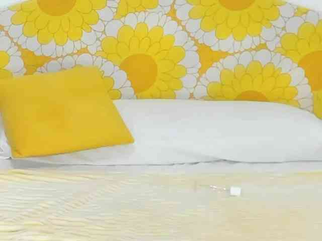 BritishPenelope's sex show image