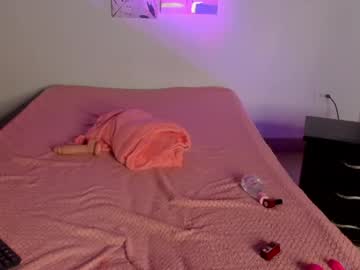 Sexshow-Bild von aylah_beckham Sexshow-Bild von aylah_beckham