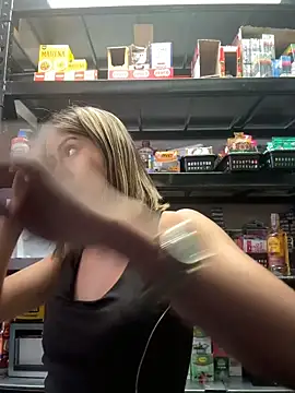 Andrea_19blonde's sex show image Andrea_19blonde's sex show image