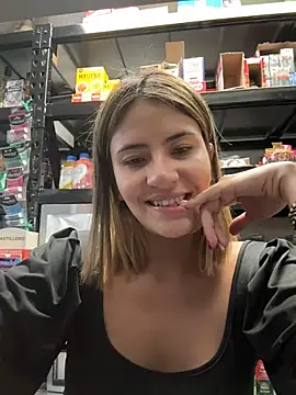 Andrea_19blonde's sex show image Andrea_19blonde's sex show image